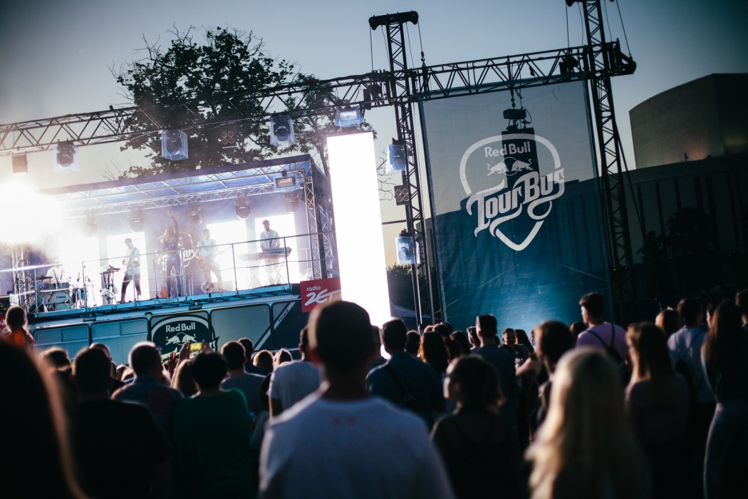 Red_Bull_Tour_Bus_Bydgoszcz_fot._Pawel_Zanio-48-e1498480714336.jpg
