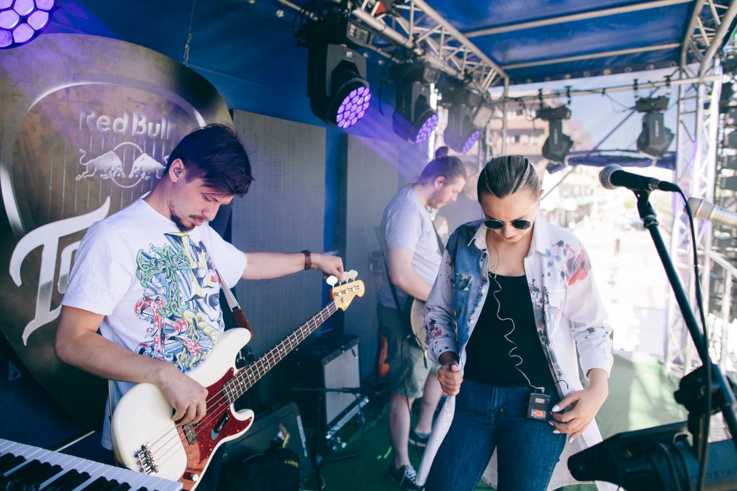 Red_Bull_Tour_Bus_Natalia_Nykiel_Czestochowa_fot._Pawel_Zanio-11-e1496999454344.jpg