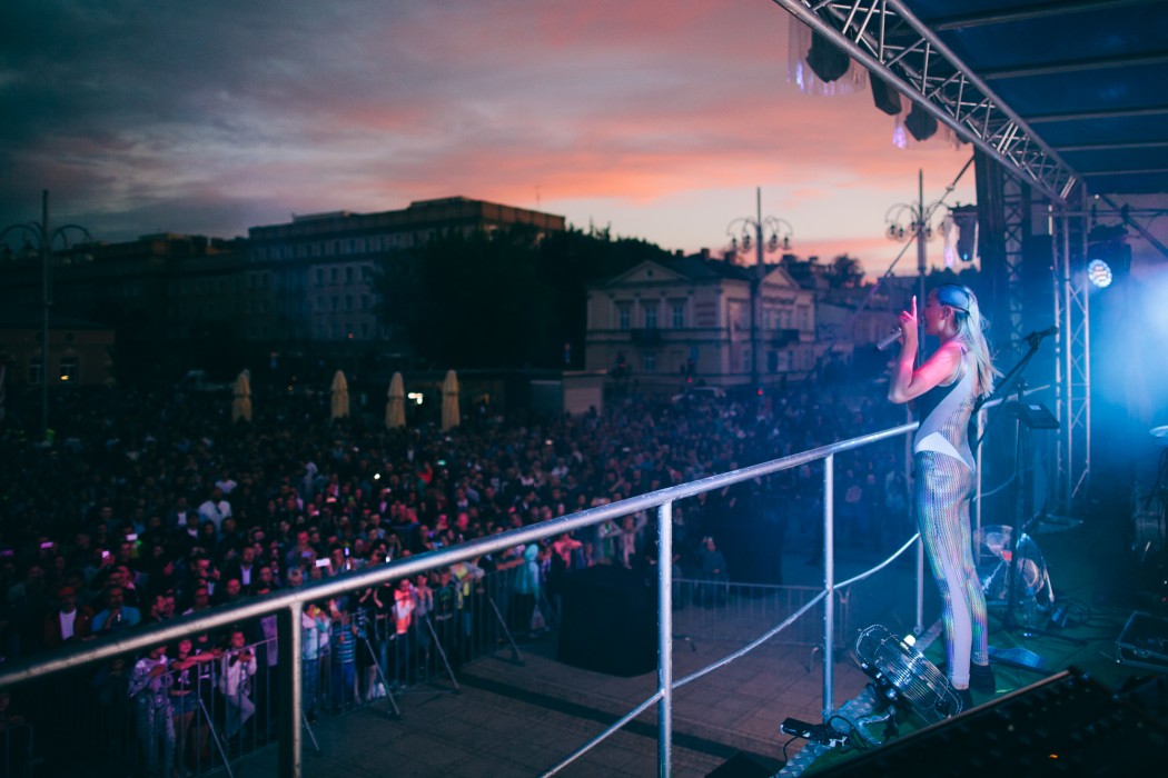 Red_Bull_Tour_Bus_Natalia_Nykiel_Czestochowa_fot._Pawel_Zanio-66-e1496999582211.jpg
