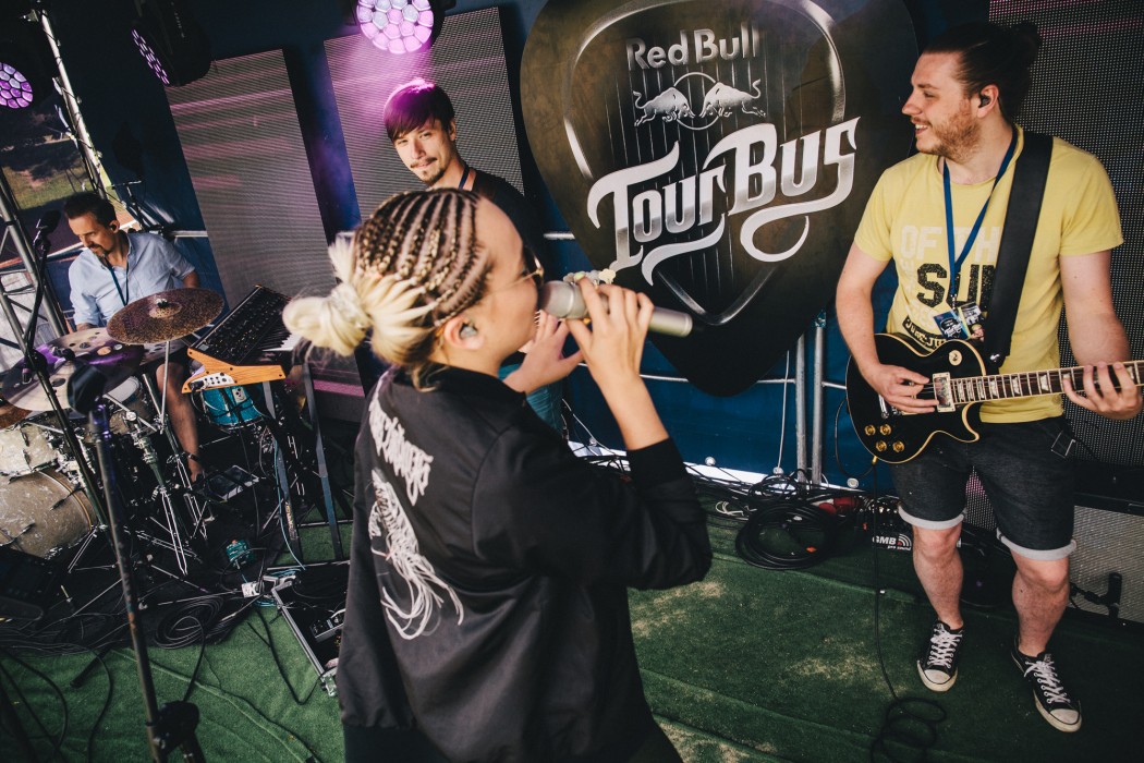 Red_Bull_Tour_Bus_Olsztyn_fot._Pawel_Zanio-15-e1498481460755.jpg