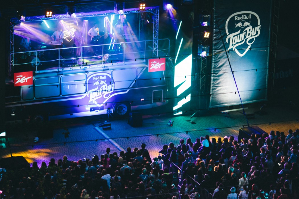 Red_Bull_Tour_Bus_Rzeszow_fot._Pawel_Zanio-72-e1497433866280.jpg