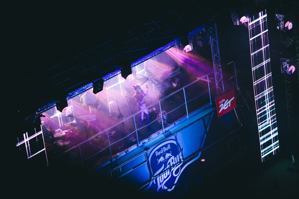 Red_Bull_Tour_Bus_Rzeszow_fot._Pawel_Zanio-78-e1497433902427.jpg